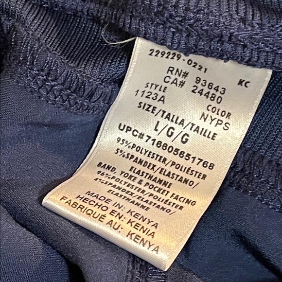 Cherokee Infinity Scrub Set in Navy Blue size Large Bundle 3 tops & 2 bottoms - Picture 7 of 7